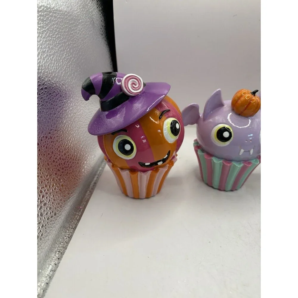 December Diamonds Halloween 4 pc Cupcake Set Witch Pumpkin Bat Ghost NEW BOXED